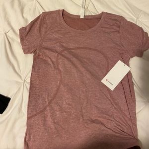Lululemon swiftly relaxed short sleeve